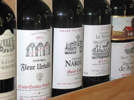 Etiketten von Bordeaux-Flaschen