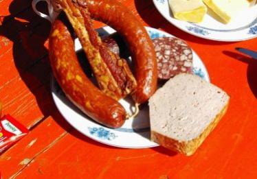 Brotzeit mit Leberkäse