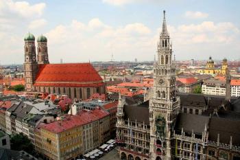 Münchner Altstadt mit Frauenkirche