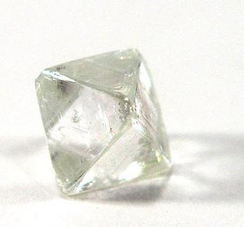 Ungeschliffener Diamant